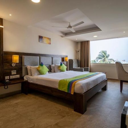 Treebo Pl Grand, Vishakapatnam Visakhapatnam Exterior foto