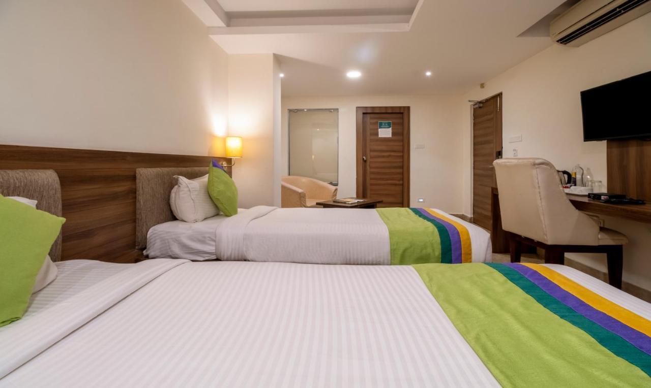 Treebo Pl Grand, Vishakapatnam Visakhapatnam Exterior foto