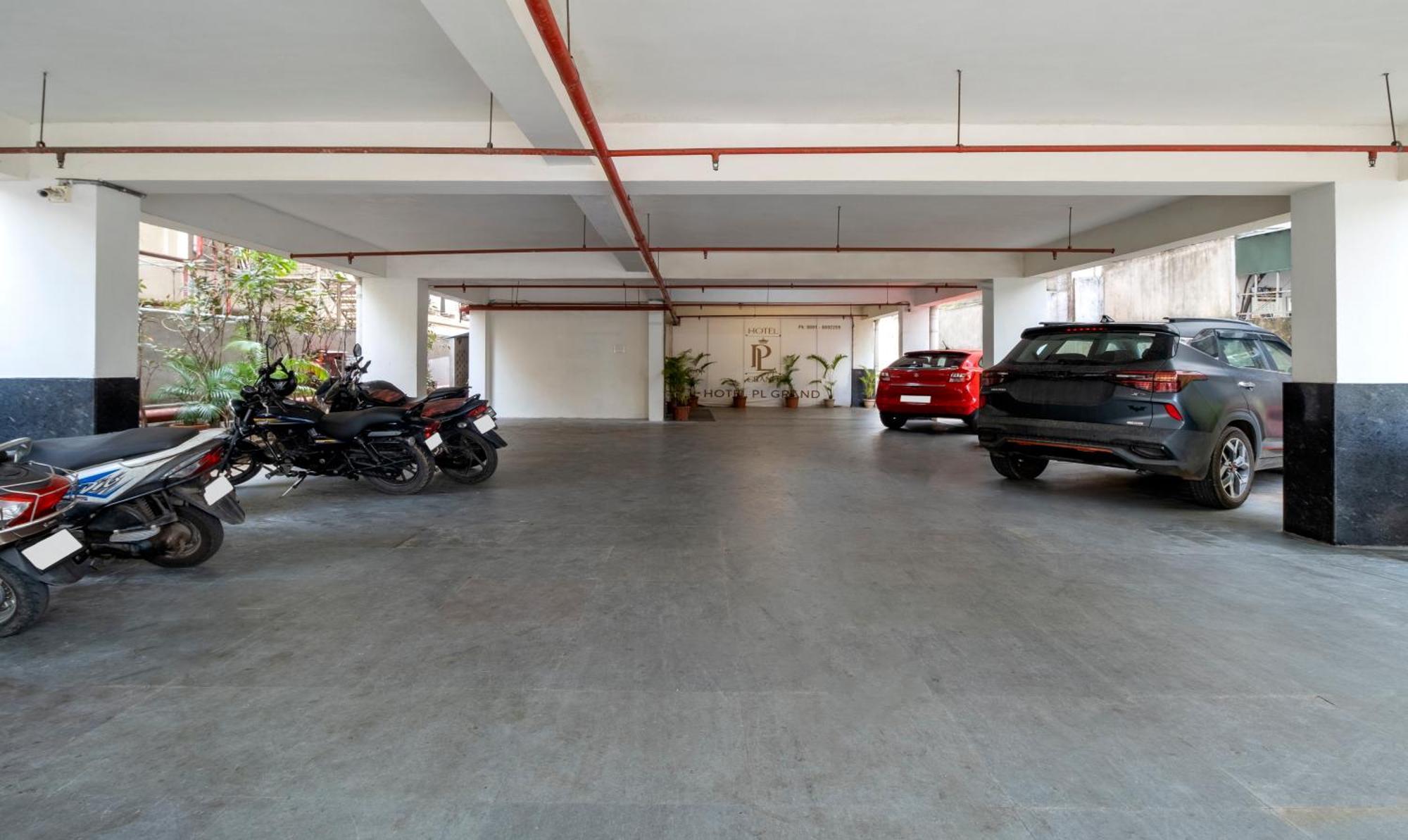 Treebo Pl Grand, Vishakapatnam Visakhapatnam Exterior foto