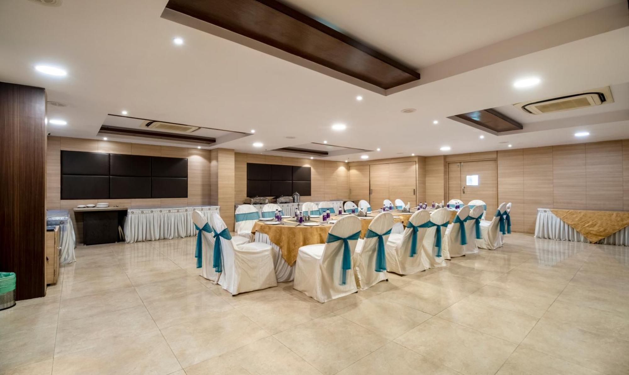 Treebo Pl Grand, Vishakapatnam Visakhapatnam Exterior foto