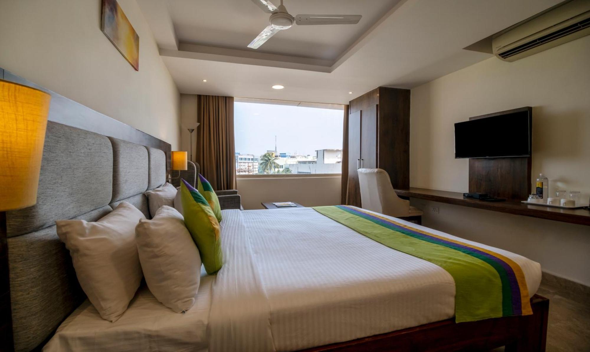 Treebo Pl Grand, Vishakapatnam Visakhapatnam Exterior foto